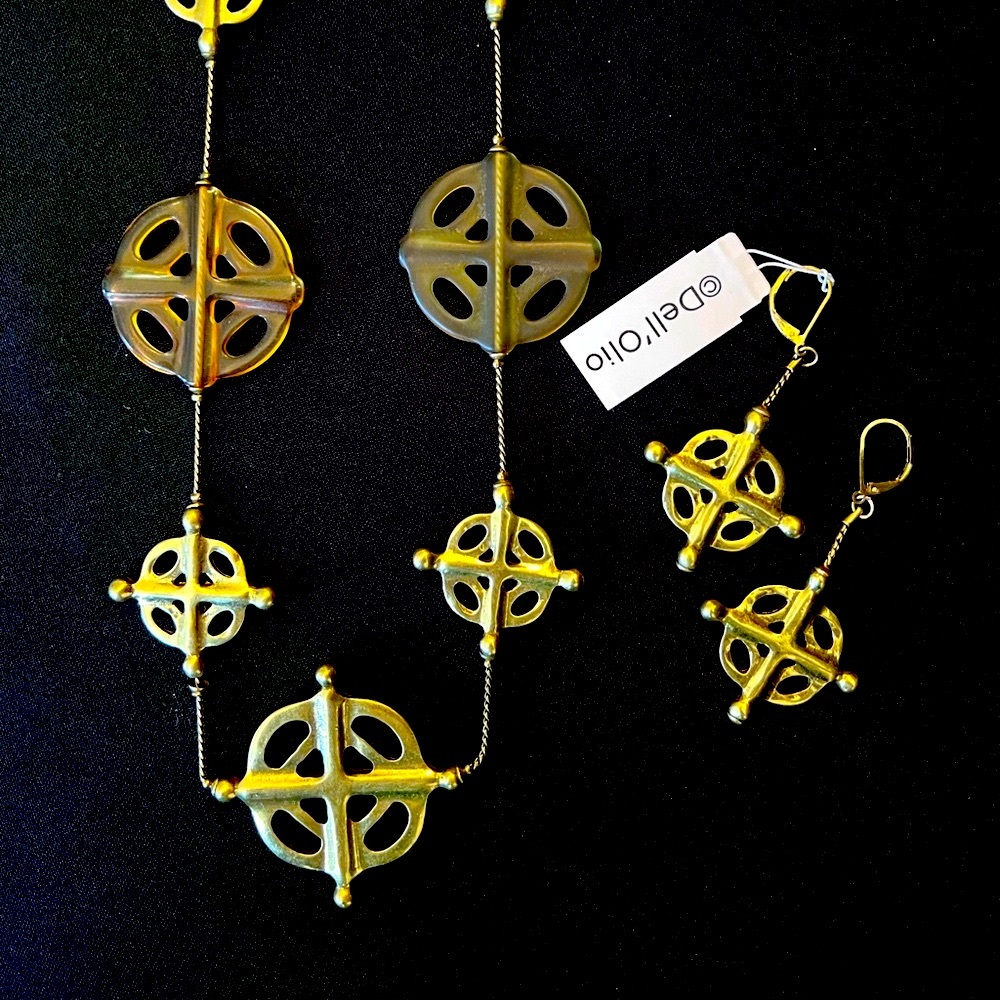Goldtone Pompeii Station Necklace & Earring Set
